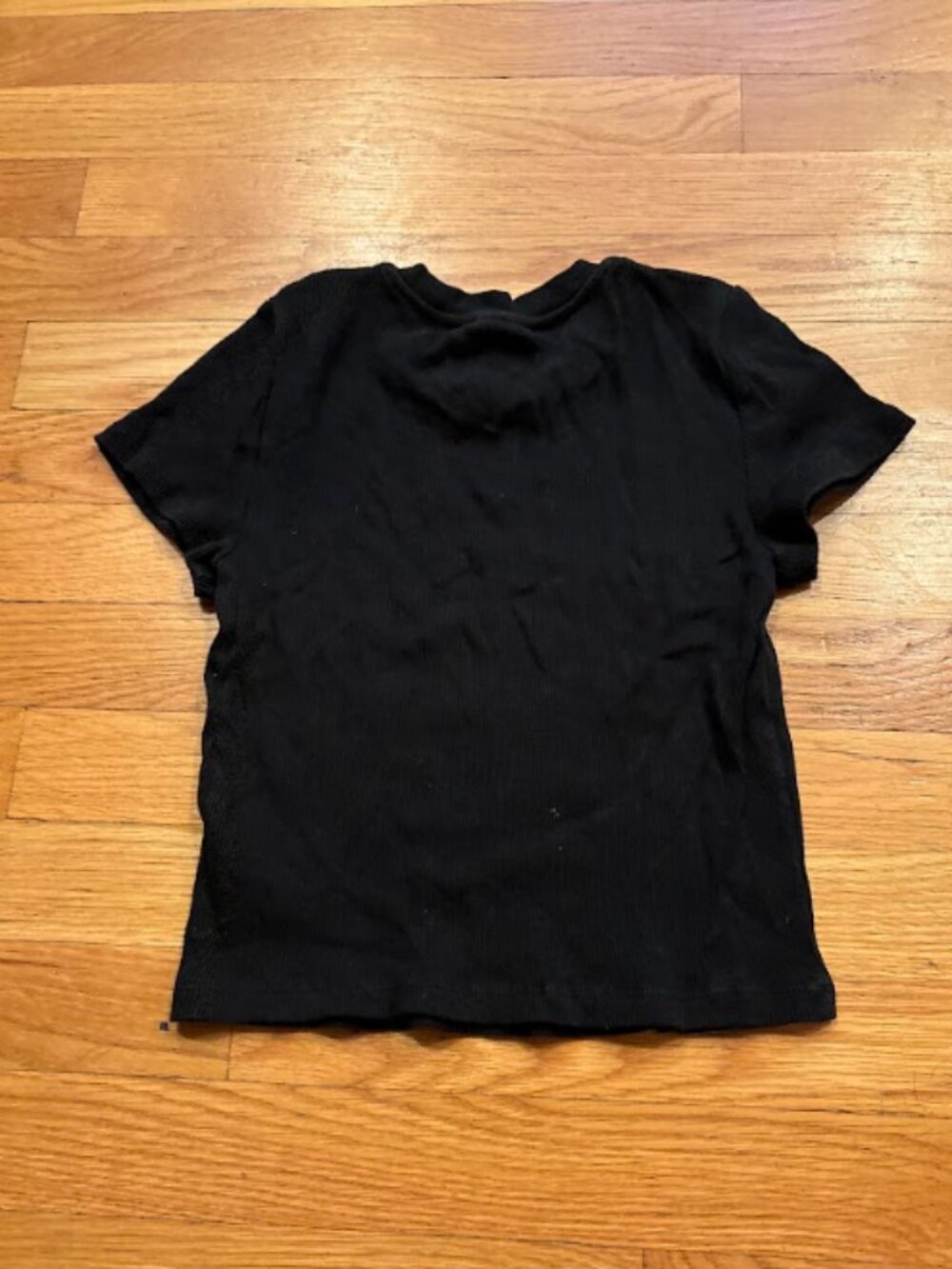 Aritzia TNA Black Cropped T Shirt